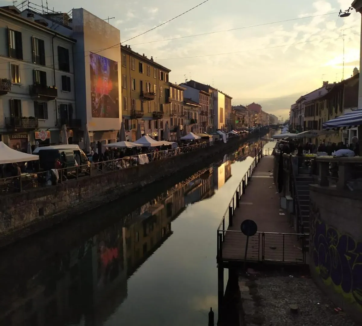 Camera Navigli Con Bagno Privato Milan Homestay